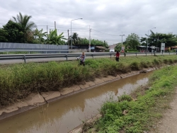 11.jpg - จัดเตรียมสถานที่จัดงานโครงการสืบสานประเพณียี่เป็ง วันลอยกระทง ประจำปี 2568 | https://www.sanpatong.go.th