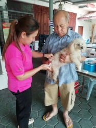 รณรงค์ฉีดวัคซีนโรคพิษสุนัขบ้า_๒๐๐๓๑๙_0025.jpg - โครงการรณรงค์ป้องกันโรคพิษสุนัขบ้า ประจำปี 2563 | https://www.sanpatong.go.th