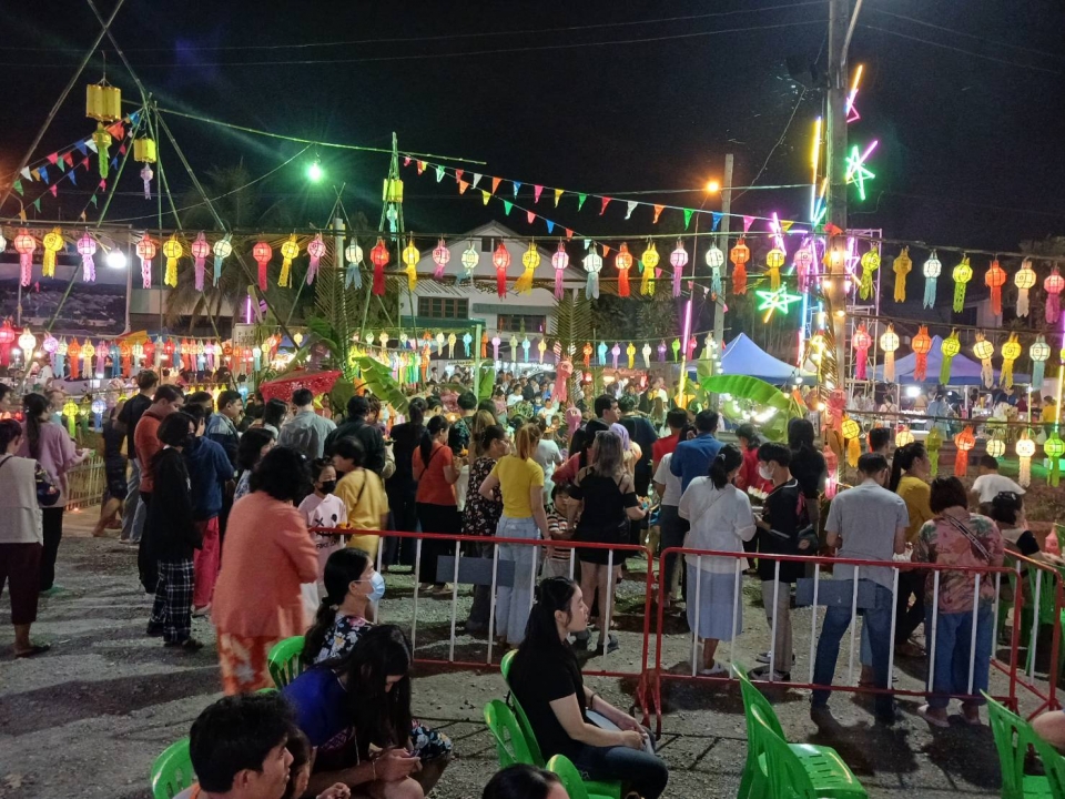 เทศบาลตำบลสันป่าตอง ได้จัดโครงการประเพณีลอยกระทง ประจำปีงบประมาณ ๒๕๖๗ ภาพที่ 19 | https://www.sanpatong.go.th