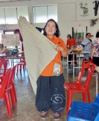 S__8994828_0.jpg - กิจกรรมตัดเย็บเสื้อแขนกุด โรงเรียนผู้สูงอายุเทศบาลตำบลสันป่าตอง  | https://www.sanpatong.go.th