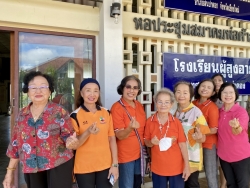 S__8994859_0.jpg - กิจกรรมตัดเย็บเสื้อแขนกุด โรงเรียนผู้สูงอายุเทศบาลตำบลสันป่าตอง  | https://www.sanpatong.go.th