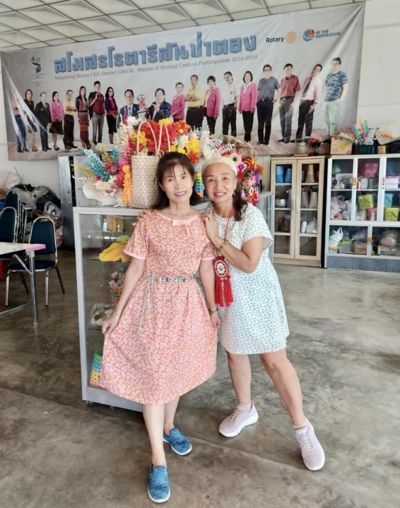 โรงเรียนผู้สูงอายุเทศบาลตำบลสันป่าตอง นำเสนอผลงานกิจกรรมตัดเย็บเสื้อแขนกุด (สัปดาห์ที่2) ประจำปี พ.ศ.2567 ภาพที่ 9 | https://www.sanpatong.go.th
