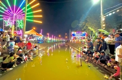 176480_0.jpg - เทศบาลตำบลสันป่าตอง ได้จัดโครงการสืบสานประเพณียี่เป็งเทศบาลตำบลสันป่าตอง ประจำปีงบประมาณ พ.ศ.2568 | https://www.sanpatong.go.th
