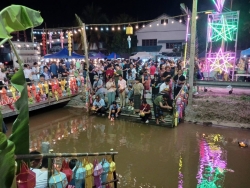 182544_0.jpg - เทศบาลตำบลสันป่าตอง ได้จัดโครงการสืบสานประเพณียี่เป็งเทศบาลตำบลสันป่าตอง ประจำปีงบประมาณ พ.ศ.2568 | https://www.sanpatong.go.th