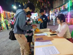 182547_0.jpg - เทศบาลตำบลสันป่าตอง ได้จัดโครงการสืบสานประเพณียี่เป็งเทศบาลตำบลสันป่าตอง ประจำปีงบประมาณ พ.ศ.2568 | https://www.sanpatong.go.th