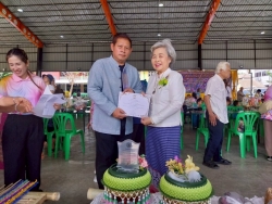 160957_0.jpg - เทศบาลตำบลสันป่าตอง ได้จัดโครงการปราชญ์ชาวบ้าน อนุรักษ์ สืบสาน ศิลปะ วัฒนธรรม ประเพณีและภูมิปัญญาท้องถิ่น ประจำปีงบประมาณ พ.ศ.2568 | https://www.sanpatong.go.th
