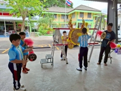 158137_0.jpg - เทศบาลตำบลสันป่าตองได้จัดโครงการเด็กและเยาวชนเทศบาลตำบลสันป่าตองรักษ์วัฒนธรรม ประเพณีและภูมิปัญญาท้องถิ่น | https://www.sanpatong.go.th