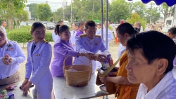 S__10936411.jpg - เทศบาลตำบลสันป่าตอง ได้เข้าร่วมกิจกรรมเฉลิมพระเกียรติสมเด็จพระนางเจ้าฯ พระบรมราชินี เนื่องในโอกาสวันเฉลิมพระชนมพรรษา | https://www.sanpatong.go.th