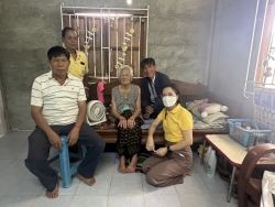 S__59834496_0.jpg - เทศบาลตำบลสันป่าตองลงพื้นที่เก็บข้อมูลเพื่อช่วยเหลือ 