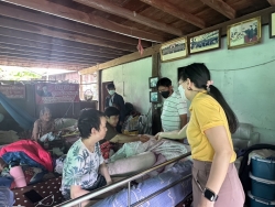 S__59834504_0.jpg - เทศบาลตำบลสันป่าตองลงพื้นที่เก็บข้อมูลเพื่อช่วยเหลือ 