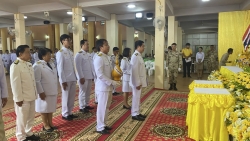 S__12886057.jpg - เทศบาลตำบลสันป่าตอง ได้เข้าร่วมกิจกรรม เฉลิมพระเกียรติพระบาทสมเด็จพระเจ้าอยู่หัว ​เนื่องในโอกาสพระราชพิธีมหามงคลเฉลิมพระชนมพรรษา ๖ รอบ ๒๘ กรกฎาคม ๒๕๖๘ | https://www.sanpatong.go.th