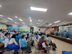185359_0.jpg - กองการศึกษา เทศบาลตำบลสันป่าตอง ได้จัดโครงการแม่ตัวอย่างบุคคลต้นแบบ ประจำปีงบประมาณ2568 | https://www.sanpatong.go.th