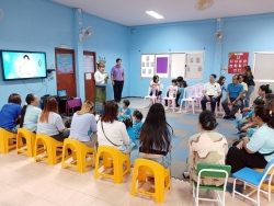 186040_0.jpg - กองการศึกษาเทศบาลตำบลสันป่าตอง  ได้จัดทำโครงการเรียนรู้สู่โลกกว้าง อนุบาลวัยใส (กิจกรรมวันแม่แห่งชาติ) | https://www.sanpatong.go.th
