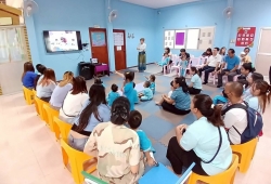186043_0.jpg - กองการศึกษาเทศบาลตำบลสันป่าตอง  ได้จัดทำโครงการเรียนรู้สู่โลกกว้าง อนุบาลวัยใส (กิจกรรมวันแม่แห่งชาติ) | https://www.sanpatong.go.th