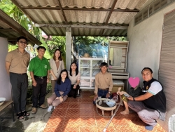 1.JPG - เทศบาลตำบลสันป่าตองลงพื้นที่ มอบกายอุปกรณ์ให้คนพิการในเขตเทศบาลตำบลสันป่าตอง | https://www.sanpatong.go.th