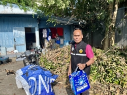 S__45817893_0.jpg - ลงพื้นที่มอบแพมเพิสและเครื่องอุปโภคบริโภคในเขตเทศบาลตำบลสันป่าตอง | https://www.sanpatong.go.th