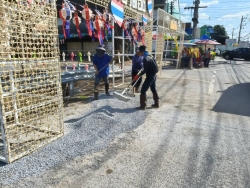 7.jpg - ปรับปรุงสถานที่เพื่อจัดงานโครงการสืบสานประเพณียี่เป็ง วันลอยกระทง ประจำปี 2568 | https://www.sanpatong.go.th