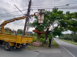 5.jpg - งานซ่อมแซมไฟฟ้าสาธารณะ  ภายในเขตเทศบาลตำบลสันป่าตอง | https://www.sanpatong.go.th