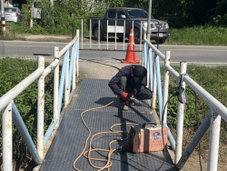 7.jpg - กองช่าง เทศบาลตำบลสันป่าตอง ดำเนินการซ่อมแซมสะพานชำรุด บริเวณหลังธนาคารกรุงไทย | https://www.sanpatong.go.th