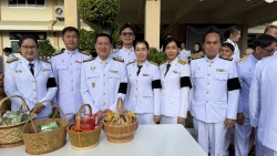 S__16547860.jpg - เทศบาลตำบลสันป่าตอง ได้เข้าร่วมในพิธีเจริญพระพุทธมนต์ ถวายพระราชกุศลแด่ พระบาทสมเด็จพระมงกุฎเกล้าเจ้าอยู่หัวเนื่องในโอกาสวันคล้ายวันสวรรคตครบ 100 ปี 25 พฤศจิกายน 2568 และสมเด็จพระเจ้าบรมวงศ์เธอ เจ้าฟ้าเพชรรัตนราชสุดา สิริโสภาพัณณวดี | https://www.sanpatong.go.th