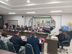 230260_0.jpg - การประชุมเพื่อปรึกษาหารือการจัดโครงการวิจัยและบริการวิชาการแก่สังคม ระดับมหาวิทยาลัย | https://www.sanpatong.go.th