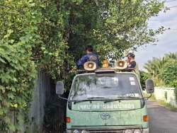33805.jpg - งานป้องกันและบรรเทาสาธารณภัยร่วมงานกองสาธารณสุข ร่วมกันตัดกิ่งไม้ที่ยื่นกีดขวามการจราจร เพื่อเป็นการลดอุบัติเหตุ | https://www.sanpatong.go.th