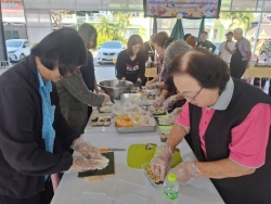 244479_0.jpg - กองการศึกษาจัดโครงการส่งเสริมการเรียนรู้ตามอัธยาศัยให้กับประชาชนในเขตเทศบาลตำบลสันป่าตอง (กิจกรรมที่ 2)  | https://www.sanpatong.go.th