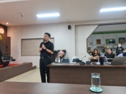 S__18489406.jpg - การประชุมการใช้ห้องประชุมและเครื่องเสียง อุปกรณ์ต่างๆ ในห้องประชุม | https://www.sanpatong.go.th