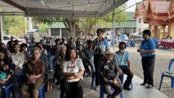 S__18636868.jpg - เทศบาลตำบลสันป่าตองได้เข้าร่วมประชุมประชาคมเพื่อทบทวนแผนพัฒนาท้องถิ่นระดับหมู่บ้าน บ้านช่างกระดาษ | https://www.sanpatong.go.th