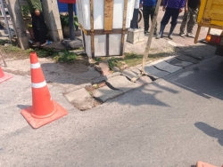 46691.jpg - เทศบาลตำบลสันป่าตองร่วมกับกองช่าง ได้ดำเนินการซ่อมแซมฝารางระบายน้ำ ถนน108หน้าร้านศรีวงษ์ทอง  | https://www.sanpatong.go.th