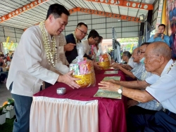 270607_0.jpg - โครงการสืบสานประเพณี วัฒนธรรมล้านนา สระเกล้าดำหัวผู้สูงอายุ ประจำปี 2569 | https://www.sanpatong.go.th