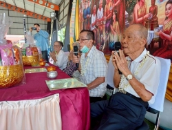 270610_0.jpg - โครงการสืบสานประเพณี วัฒนธรรมล้านนา สระเกล้าดำหัวผู้สูงอายุ ประจำปี 2569 | https://www.sanpatong.go.th