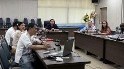 S__19922974.jpg - เทศบาลตำบลสันป่าตองได้เข้าร่วมการประชุมกับบริษัท Bedrock Analytics ได้ให้ความรู้เกี่ยวกับงานสารบรรณอิเล็กทรอนิกส์ แพลตฟอร์มที่เพิ่มรายได้ในท้องถิ่น  | https://www.sanpatong.go.th