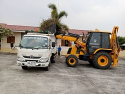 วัด3.jpg - เทศบาลตำบลสันป่าตองได้ร่วมกับกองช่างดำเนินการร่วมพัฒนาเก็บกวาด ทำความสะอาดวัดประชารัฐ วัดกลางทุ่ง | https://www.sanpatong.go.th