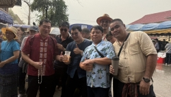 S__20348961.jpg - ร่วมพิธีรดน้ำดำหัวนายอำเภอสันป่าตอง สืบสานประเพณีสงกรานต์ 2569 | https://www.sanpatong.go.th