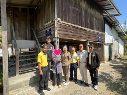S__58155016_0.jpg - ลงพื้นที่สำรวจ เก็บข้อมูลผู้ด้อยโอกาส เงินอุดหนุนผู้ที่รายได้น้อยไร้ที่พึ่งในเขตเทศบาลตำบลสันป่าตอง | https://www.sanpatong.go.th