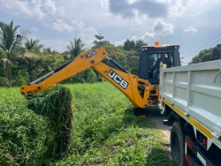 54079.jpg - เทศบาลตำบลสันป่าตองร่วมกับกองช่าง ดำเนินการ ทำความสะอาด กำจัดวัชพืช ลำเหมือง ถนน สันป่าตอง_ลำพูน | https://www.sanpatong.go.th