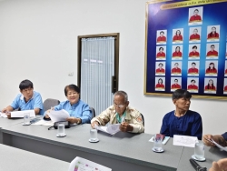 75780.jpg - นายบุญญาณุภาพ  ภูธรใจ รองนายกเทศมนตรีตำบลสันป่าตอง พร้อมด้วย เลขานุการนายก และสมาชิกสภาได้เข้าร่วม การประชุมหารือ เพื่อติดตามผลการดำเนินงาน และร่วมกันวางแนวทางแก้ไขปัญหาความเดือดร้อนของประชาชนในพื้นที่ | https://www.sanpatong.go.th