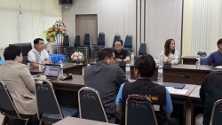 S__21790771.jpg - เทศบาลตำบลสันป่าตองได้เข้าร่วมการประชุมกับบริษัท Bedrock Analytics ได้ให้ความรู้เกี่ยวกับงานสารบรรณอิเล็กทรอนิกส์  | https://www.sanpatong.go.th