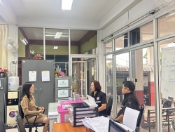 S__107356164_0.jpg - เจ้าหน้าที่จากกรมส่งเสริมและพัฒนาคุณภาพชีวิตคนพิการ (พก.) ตรวจเยี่ยมศูนย์บริการคนพิการทั่วไปเทศบาลตำบลสันป่าตอง | https://www.sanpatong.go.th