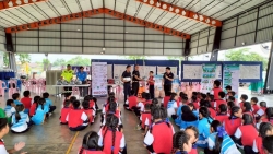 S__22208536.jpg - เทศบาลตำบลสันป่าตอง จัดอบรมโครงการ “เสริมสร้างความปลอดภัย สร้างวินัยจราจร” มุ่งลดอุบัติเหตุในชุมชน | https://www.sanpatong.go.th