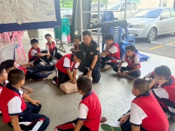 S__22208542.jpg - เทศบาลตำบลสันป่าตอง จัดอบรมโครงการ “เสริมสร้างความปลอดภัย สร้างวินัยจราจร” มุ่งลดอุบัติเหตุในชุมชน | https://www.sanpatong.go.th