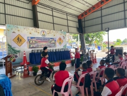S__22208544.jpg - เทศบาลตำบลสันป่าตอง จัดอบรมโครงการ “เสริมสร้างความปลอดภัย สร้างวินัยจราจร” มุ่งลดอุบัติเหตุในชุมชน | https://www.sanpatong.go.th