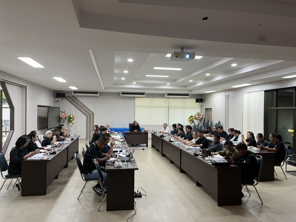 ประชุมพิจารณาร่างแผนพัฒนาท้องถิ่น พ.ศ.2566-2570 (เพิ่มเติม) ครั้งที่ 1 พ.ศ.2569 และ พิจารณาร่างแผนพัฒนาท้องถิ่น  พ.ศ.2571-2575 ภาพที่ 9 | https://www.sanpatong.go.th