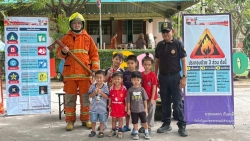 S__32546855.jpg - เทศบาลตำบลสันป่าตอง ร่วมกับงานป้องกันและบรรเทาสาธารณภัย สำนักปลัดเทศบาล จัดกิจกรรม “การเสริมสร้างความปลอดภัยในสถานศึกษาและการซักซ้อมการปฏิบัติตามแผนเผชิญเหตุของสถานศึกษา”ให้กับคณะครู บุคลากร และเด็กนักเรียน | https://www.sanpatong.go.th