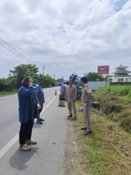 152729.jpg - เทศบาลตำบลสันป่าตอง ได้ลงพื้นที่ปฏิบัติงาน เชิงรุกเพื่อบำบัดทุกข์บำรุงสุขให้แก่พี่น้องประชาชน ในพื้นที่ อย่างเร่งด่วนของหมู่บ้านช่างกระดาษ | https://www.sanpatong.go.th