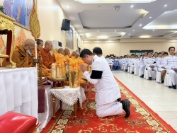 S__22765704.jpg - เทศบาลตำบลสันป่าตอง ได้เข้าร่วมกิจกรรม เฉลิมพระเกียรติพระบาทสมเด็จพระเจ้าอยู่หัว ​เนื่องในโอกาสพระราชพิธีมหามงคลเฉลิมพระชนมพรรษา 7 รอบ 28 กรกฎาคม 2569 | https://www.sanpatong.go.th