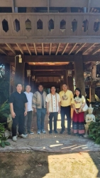 2.jpg - นายอิทธิรัฐ สินารักษ์ ท่องเที่ยวและทีฬาจังหวัดเชียงใหม่  พร้อมด้วย นายสุภชัย  พรหมเสนใจ นายกเทศมนตรีตำบลสันป่าตอง และนายอภิชาต  เทพชา ปลัดเทศบาลตำบลสันป่าตอง ลงพื้นที่ดำเนินโครงการต่อยอดการท่องเที่ยว   โดยชุมชนกลุ่มชาติพันธุ์ | https://www.sanpatong.go.th