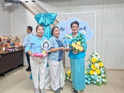 LINE_ALBUM_ภาพกิจกรรมวันแม่69_260811_13.jpg - โครงการแม่ตัวอย่างบุคคลต้นแบบ ประจำปี 2569 | https://www.sanpatong.go.th