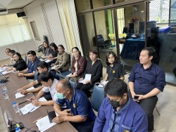 เทศบาลตำบลสันป่าตอง ร่วมกับอำเภอสันป่าตองประชุมซักซ้อมแนวทางปฏิบัติในการจัดพิธีถวายดอกไม้จันทน์ งานพระราชพิธีถวายพระเพลิงพระบรมศพ  สมเด็จพระนางเจ้าสิริกิติ์ พระบรมราชินีนาถ ภาพที่ 11 | https://www.sanpatong.go.th